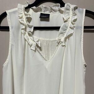 Wallpapher Ivory Ruffle Trim V-Neck Sleeveless Camisole